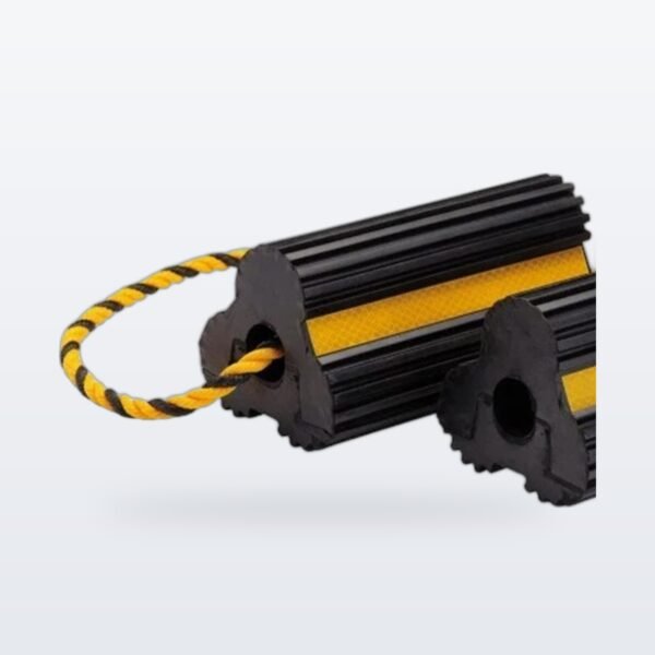 Draper 21135 Rubber Wheel Chocks (Pair, 3 Tonne) Draper 21135 Rubber Wheel Chocks (Pair, 3 Tonne)